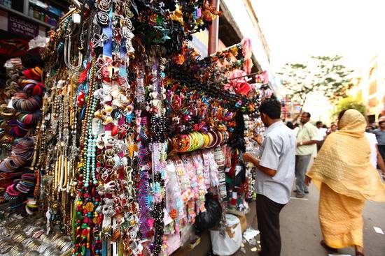 10 Best Shopping Markets In Kolkata | Affordable Markets
