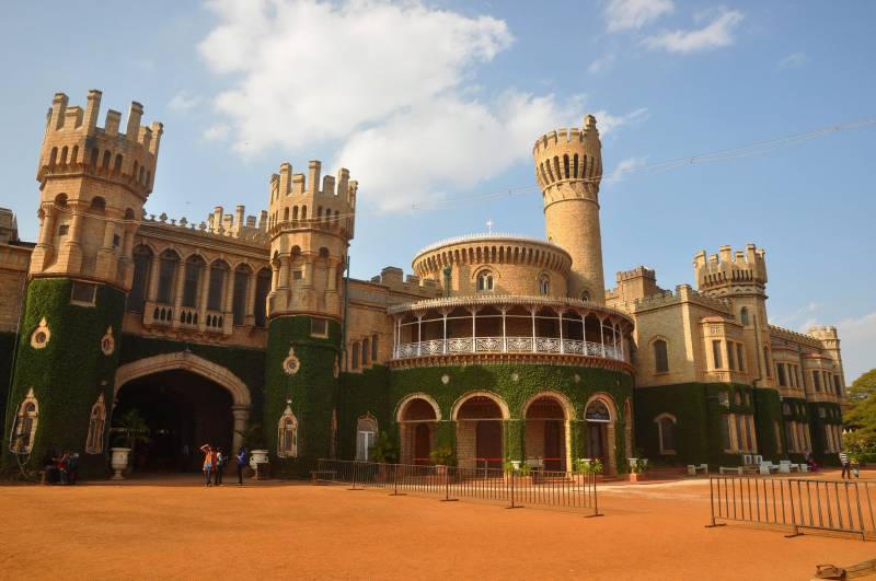 10 Popular Tourist Places To Visit In Bangalore