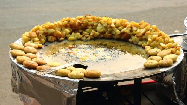 13 Best Street Food Places In Old Delhi