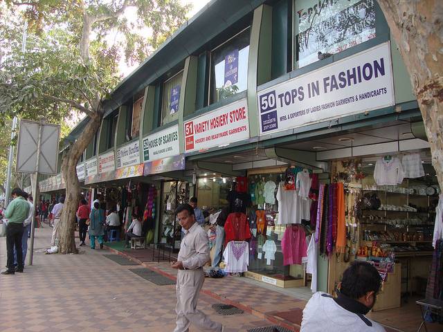 15 Best Shopping Markets In Delhi | Affordable Markets