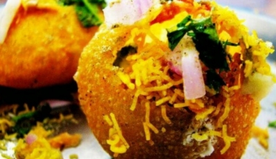 26 Places To Try Street Food In Delhi That Is Worth Every Calorie
