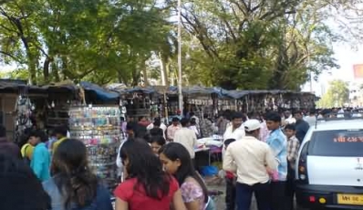 Bandra Linking Road Street Shopping Experience - Mumbai Suburban