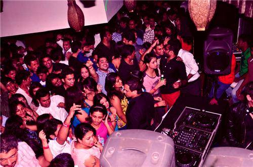 Bangalore Nightlife, Bars And Pubs In Bangalore, Disc Bangalore