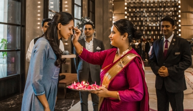 Explore Pune Like Local