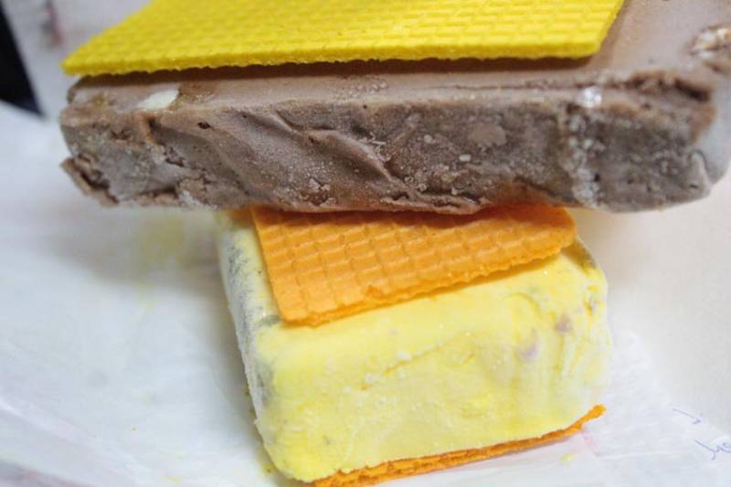 Food Trail At Churchgate Station, Mumbai