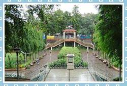 Pune Travel Guide - Tourist Attractions, How To Reach, Shopping