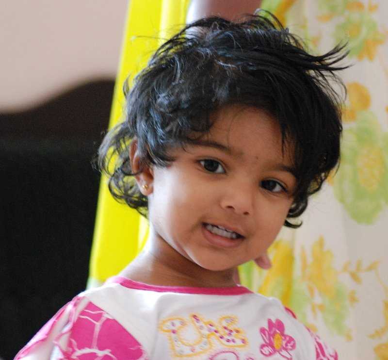 நிலாவுக்கு இன்று இரண்டு