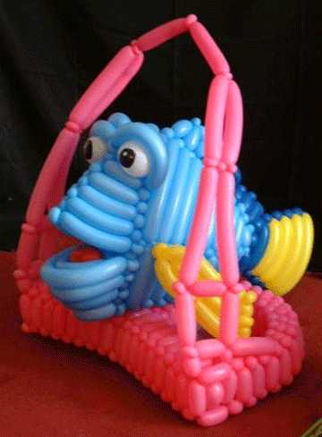 गुब्बारे से बनी कला कृतियां