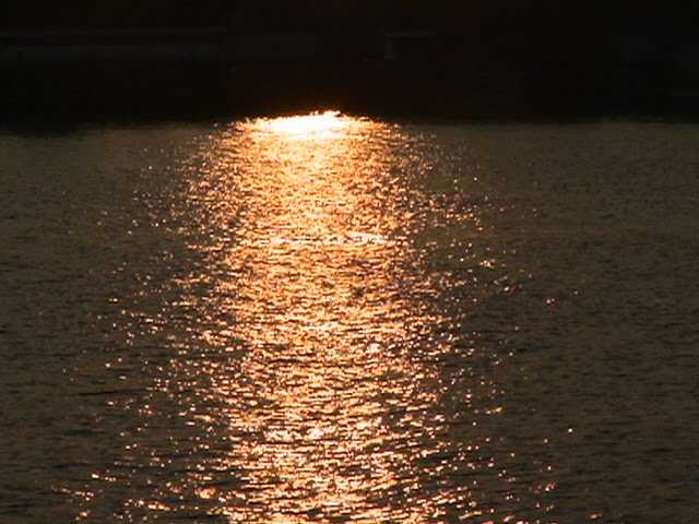 सोनेरी पाणी