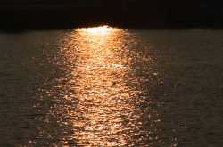 सोनेरी पाणी