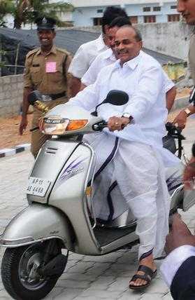 అడుగో మహరాజు...