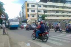 ಪ್ರಾರ್ಥನಾ ಶಾಲೆ ಮತ್ತು ಟ್ರಾಫಿಕ್ ಕಿರಿಕ್ಕು