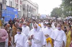 आचार्य महाश्रमण ने किया मंगल विहार