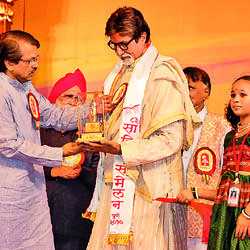 अडीच दिवसांचा जागर आणि उताणी घागर