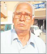 ऐक्टिविस्ट को सूचना आयुक्त ने बनाया बंधक