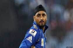 वनडे के बाद अब टेस्ट टीम से भी हुई हरभजन की छुट्टी