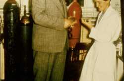  बेकरारी से इंतज़ार है  उस आदिम गंध की!