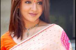 నటి ఆర్తి అగర్వాల్ కన్నుమూత