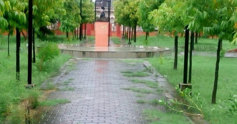 घर की याद - भवानी प्रसाद मिश्र