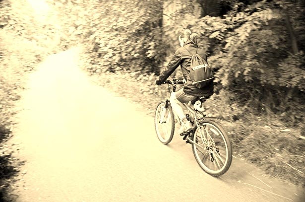 साइकिल वाली लड़की