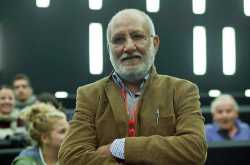 अपने मन की करना ही ख़तरनाक राजनीति है ! 