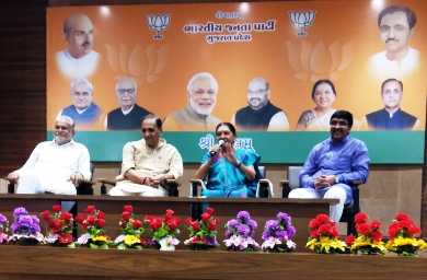 भाजपाइयों का मीडिया प्रेम