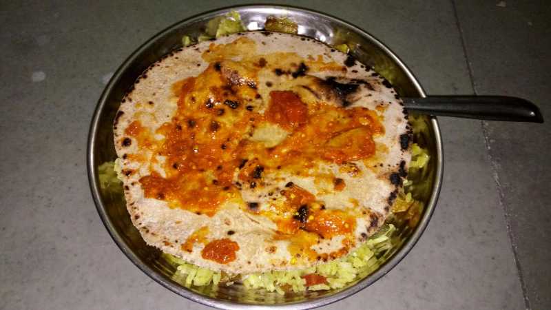 आइये भोजन कर लिया जाए।