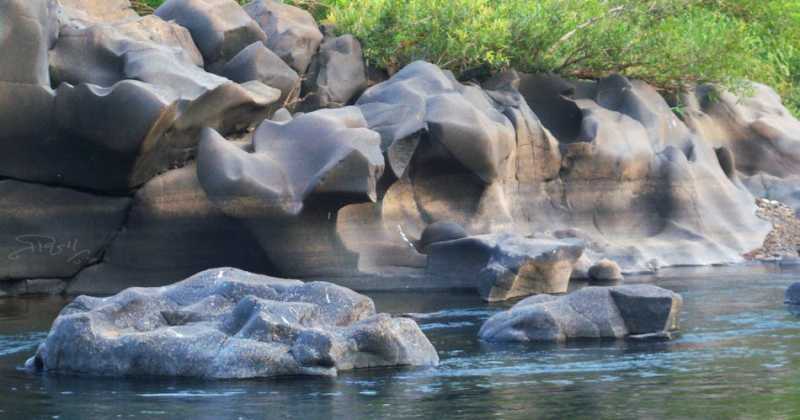 नदी वाह्ते