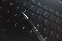 पत्रकार ही बने रहो यार