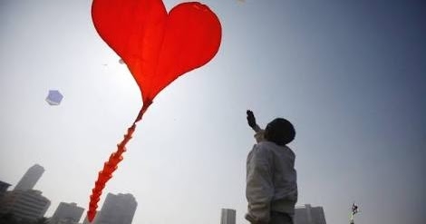 मकरसंक्रांती... हितचिंतक बना.. फक्त तोंडावर (?) गोड बोलू नका..