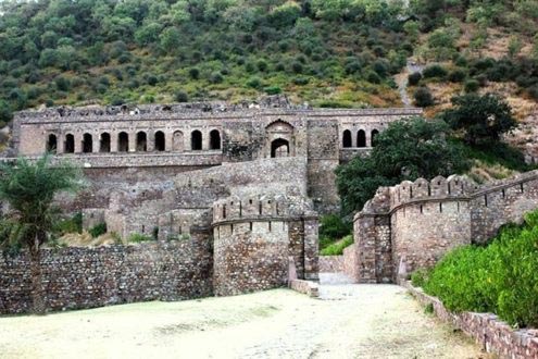 ഇന്ത്യയിലെ ദുരൂഹമായ പത്ത് സ്ഥലങ്ങള്‍ അഥവാ ഭാര്‍ഗ്ഗവിനിലയങ്ങള്‍