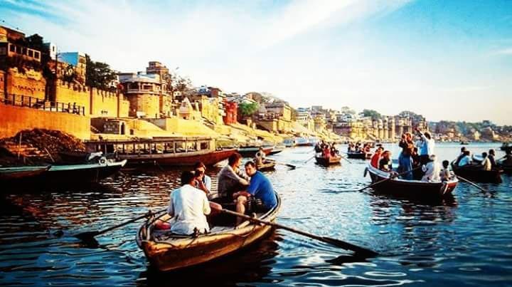 à¤µà¤¾à¤°à¤¾à¤£à¤¸à¥ à¤®à¥à¤ à¤°à¥à¤à¤¨à¥ à¤à¥ à¤²à¤¿à¤ à¤¸à¤¸à¥à¤¤à¥ à¤à¤° à¤¬à¥à¤¹à¤¤à¤°à¥à¤¨ à¤ à¤¿à¤à¤¾à¤¨à¥à¤