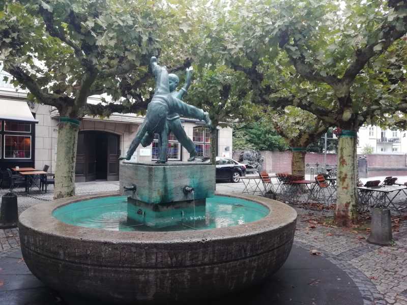 ड्युसलडॉर्फ डायरीज्-१