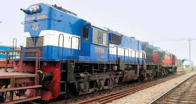 रेलवे ग्रुप डी भर्ती परीक्षा केर लिए विद्यार्थी सबहक लेल भेल स्पेशल ट्रेनक घोषना।