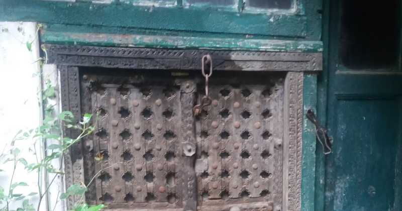 ये दो कमरे जो कभी घर न बन सके....