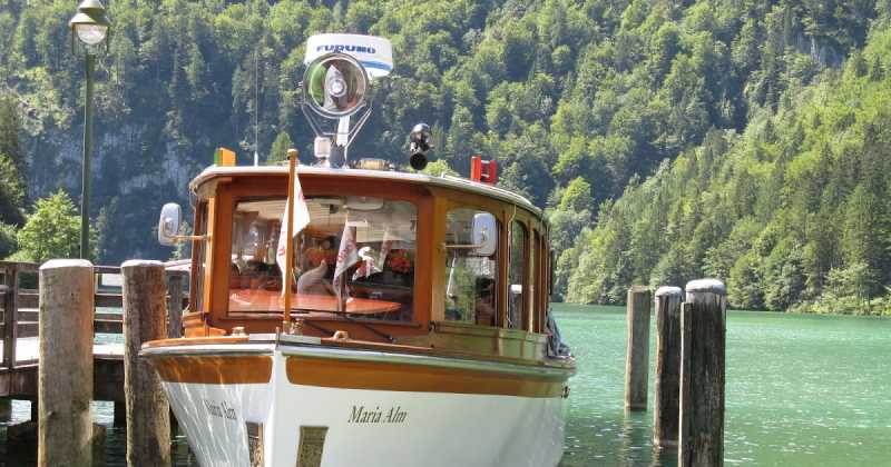 मन तळ्यात...