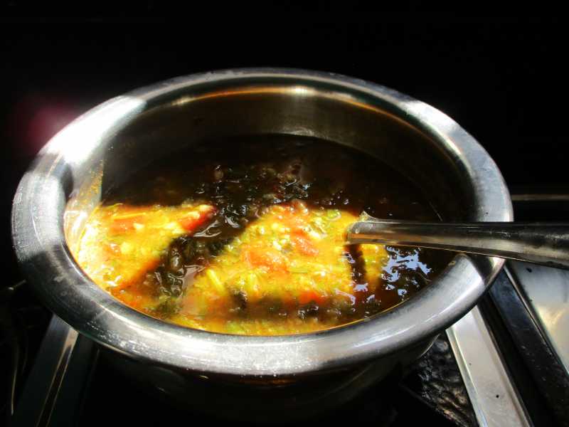 पालक पेंडी भाजी / आमटि