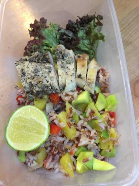 ข้าวคลุก อโวคาโด สับปะรด อกไก่ อาหารคลีน เมนูเพื่อสุขภาพ ช่วยควบคุมน้ำหนัก