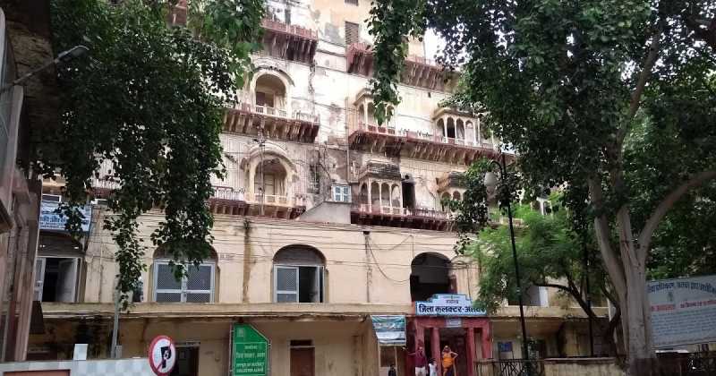 अलवर सिटी पैलेस - कभी राजा का किला था अब कोर्ट-कचहरी