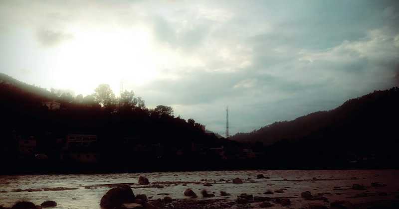 शाम से दिल में सुलग रहा कोई....!!!