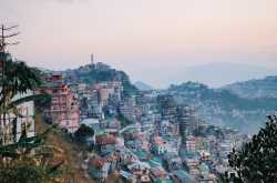 अब के अपने शहर जाना, तो