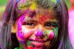 आइए आज मनाते हैं बासी होली तिलक राज कपूर जी की सुंदर ग़ज़ल के साथ।