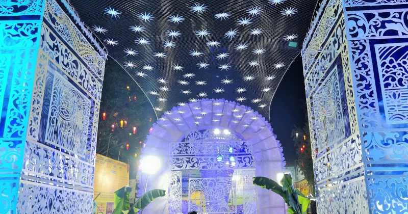 पंडाल परिक्रमा दुर्गा पूजा 2018 राँची : कैसे उतर आया बांग्ला स्कूल में स्वप्न लोक? Best Pandals Of Durga Puja Ranchi 2018 Part - III