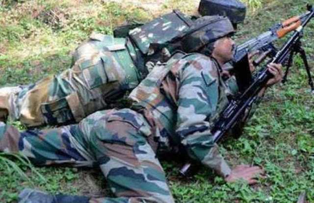 कश्मीरक कुलगाम में तीनटा आतंकी मारल गेल,अखन आओर 5टा आतंकी के छिपल रहबाक आशंका।