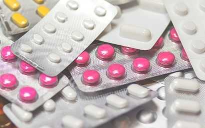 गर्भ निरोधक गोली लेने के 7 साइड इफेक्ट्स (#4 नुकसान गंभीर हैं)