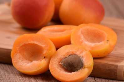 खुबानी फल के 7 फायदे : Apricot Health Benefits In Hindi