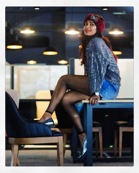 { E.D.I.T.O.R.I.A.L} NO RESOLUTIONS