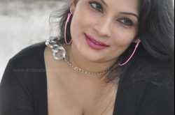 \" Hotty Mallu Babe Mumtaz Showing his Spicy Cleavage..\"
