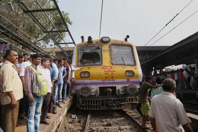 ‘Jab Log Patri Pe Ayenge Aur Gusse Se Todphod Karenge Na, Tab Pata Chalega In Logonko’