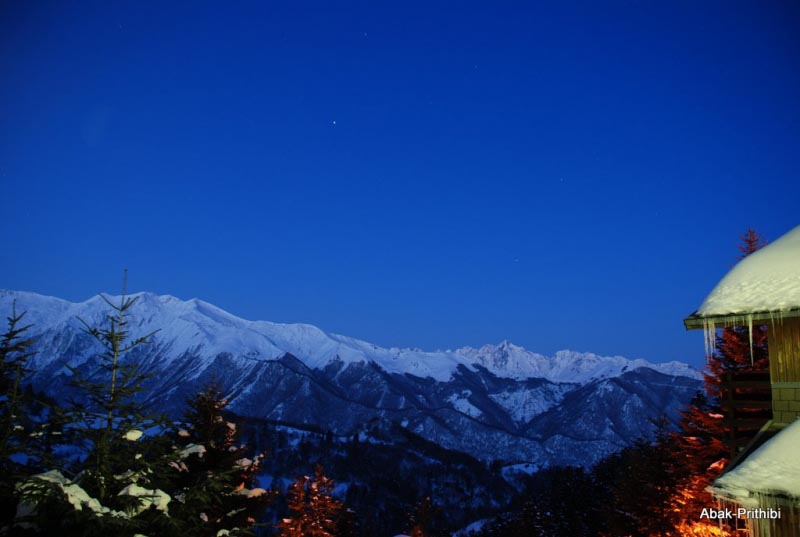 মধ্যরাতের মিদিপিরেনিস পাহাড় (Midi-Pyrénées, France)